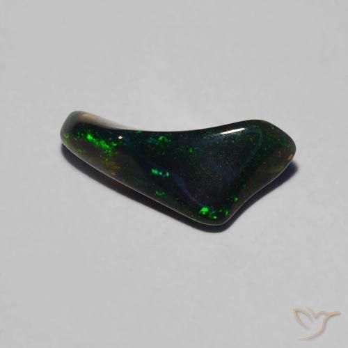 Ópalo Multicolor natural de 0.57 ct, Elegante, Translúcido