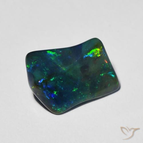 Ópalo Multicolor natural de 1.97 ct, Elegante, Translúcido