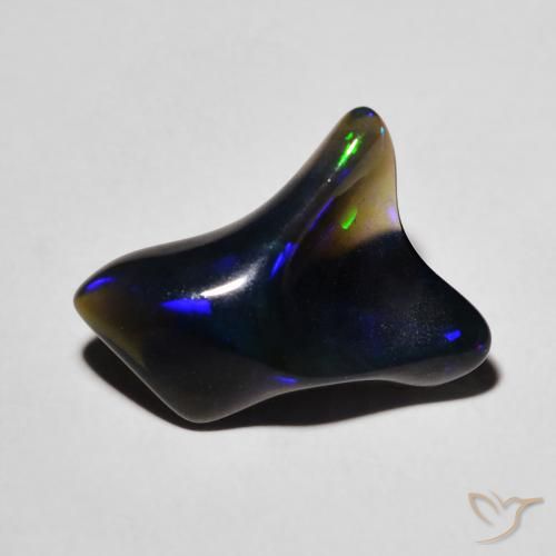 Ópalo Multicolor natural de 2.73 ct, Forma elegante, Translúcido
