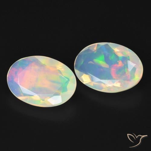Gemas de Ópalo Blanco azulado natural de 2.48 ct, Ovalada, Transparente
