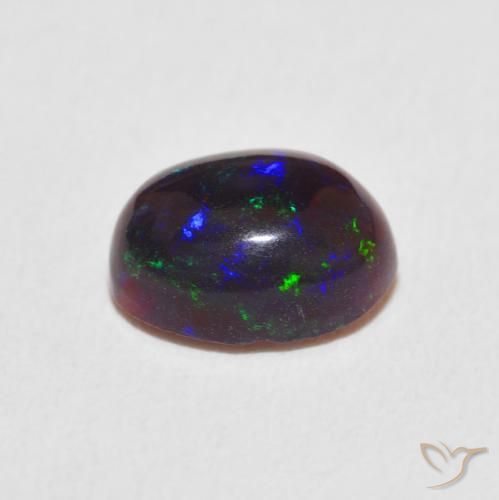 Ópalo Multicolor natural de 0.83 ct, Ovalada, Opaco