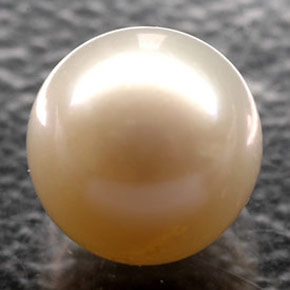 Perla Crema natural de 2.64 ct, Esfera / Bola, Opaco