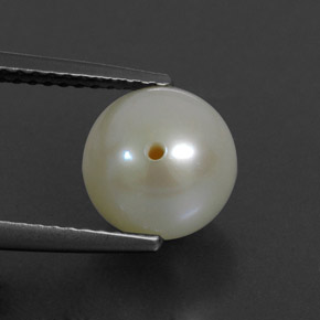 Perla crema natural de 3,75 ct, esfera / bola, opaco