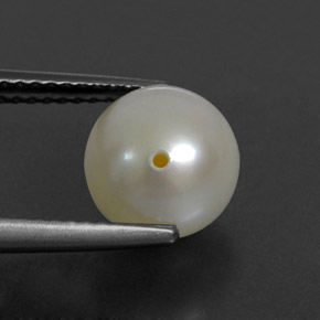 Perla crema natural de 3,81 ct, esfera / bola, opaco