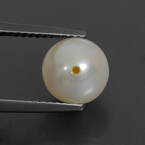 Perla Crema natural de 3.82 ct, Esfera / Bola, Opaco