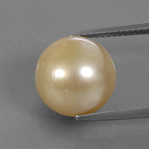 Perla amarillo natural de 12,37 ct, esfera / bola, opaco