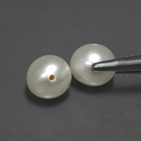 Gemas de perla crema natural de  ct, esfera / bola, opaco