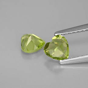 Gemas de peridoto verde natural de  ct, forma de corazón, VS
