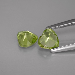Gemas de peridoto verde natural de  ct, forma de corazón, VS
