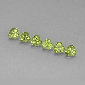 Gemas de peridoto verde natural de  ct, forma de corazón, VS
