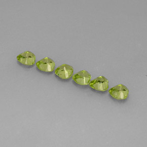 Gemas de peridoto verde natural de  ct, forma de corazón, VS