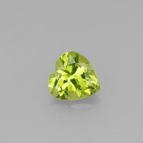 Peridoto verde natural de 0,52 ct, forma de corazón, VS