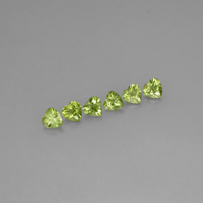 Gemas de peridoto verde natural de  ct, forma de corazón, VS