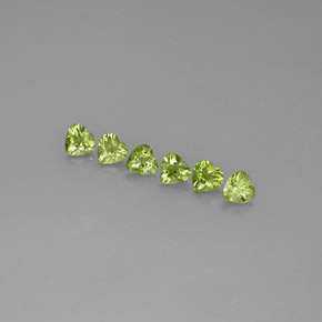 Gemas de peridoto verde natural de  ct, forma de corazón, VS