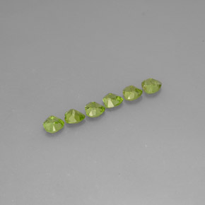 Gemas de peridoto verde natural de  ct, forma de corazón, VS