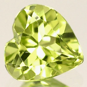 Peridoto verde natural de 0,50 ct, forma de corazón, VVS-VS