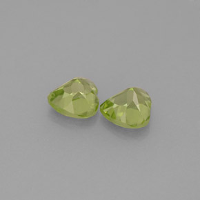 Gemas de peridoto verde natural de  ct, forma de corazón, VS