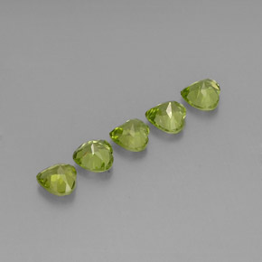 Gemas de peridoto verde natural de  ct, forma de corazón, VS