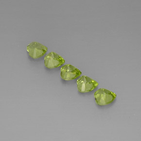 Gemas de peridoto verde natural de  ct, forma de corazón, VS
