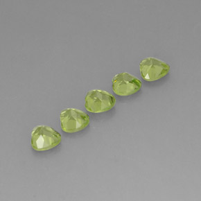 Gemas de peridoto verde natural de  ct, forma de corazón, VS