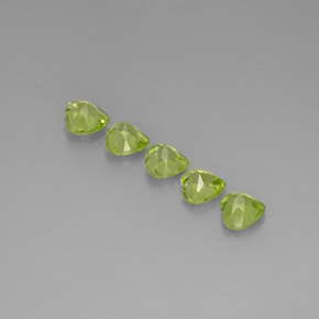 Gemas de peridoto verde natural de  ct, forma de corazón, VS