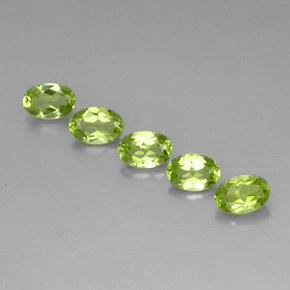 Gemas de peridoto verde natural de  ct, corte óvalo, VS