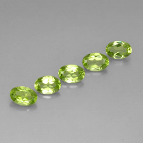 Gemas de peridoto verde natural de  ct, corte óvalo, VS