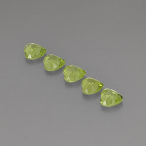 Gemas de peridoto verde natural de  ct, forma de corazón, VS