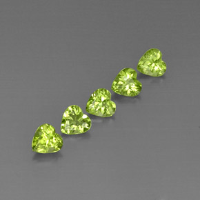 Gemas de peridoto verde natural de  ct, forma de corazón, VS