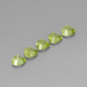 Gemas de peridoto verde natural de  ct, forma de corazón, VS