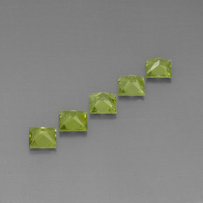 Gemas de peridoto verde natural de  ct, cuadrado, VVS-VS