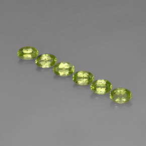 Gemas de peridoto verde natural de  ct, corte óvalo, VVS-VS