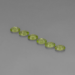 Gemas de peridoto verde natural de  ct, corte óvalo, VVS-VS