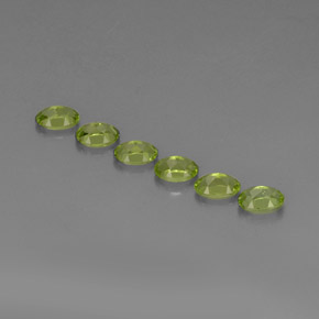 Gemas de peridoto verde natural de  ct, corte óvalo, VVS-VS