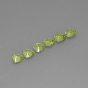 Gemas de peridoto verde natural de  ct, forma de corazón, VVS-VS
