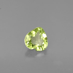 Peridoto verde natural de 0,54 ct, forma de corazón, VVS-VS