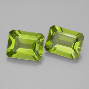 Gemas de peridoto verde natural de  ct, corte esmeralda, VVS