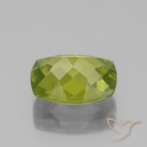 Peridoto Verde vivo natural de 2.54 ct, Forma Cojín, VS
