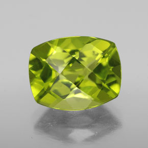 Peridoto Verde vivo natural de 2.94 ct, Corte Cojín, VS