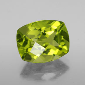 Peridoto Verde vivo natural de 2.94 ct, Corte Cojín, VS