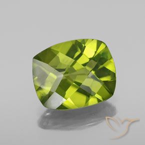 Peridoto Verde vivo natural de 2.65 ct, Forma Cojín, VS-SI