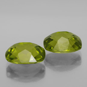 Gemas de peridoto verde natural de  ct, corte cojín, VS