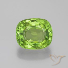 Peridoto Verde medio natural de 2.16 ct, Corte Cojín, VS