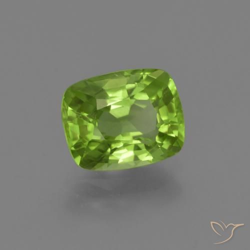 Peridoto Verde medio natural de 2.12 ct, Forma Cojín, VS