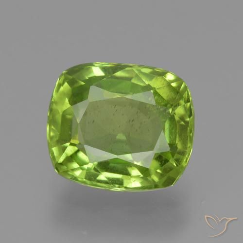 2.62ct Natural Verde medio Peridoto, Forma Cojín, VS