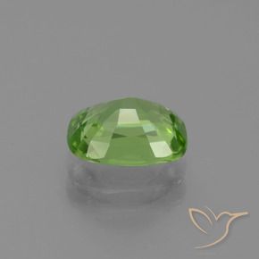 Peridoto Verde medio natural de 2.02 ct, Forma Cojín, VVS-VS