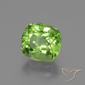 Peridoto Verde medio natural de 2.10 ct, Forma Cojín, VS