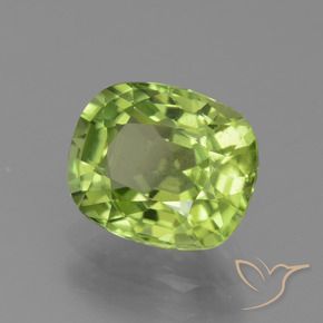 Peridoto Verde medio natural de 2.42 ct, Forma Cojín, VS