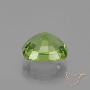 Peridoto Verde medio natural de 2.37 ct, Forma Cojín, VVS-VS