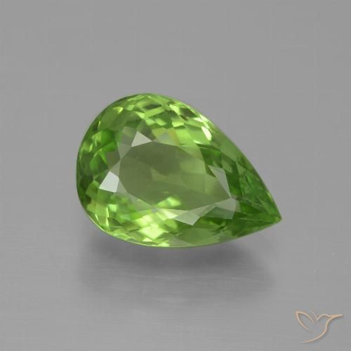 3.60ct Natural Verde medio Peridoto, En forma de pera, VS